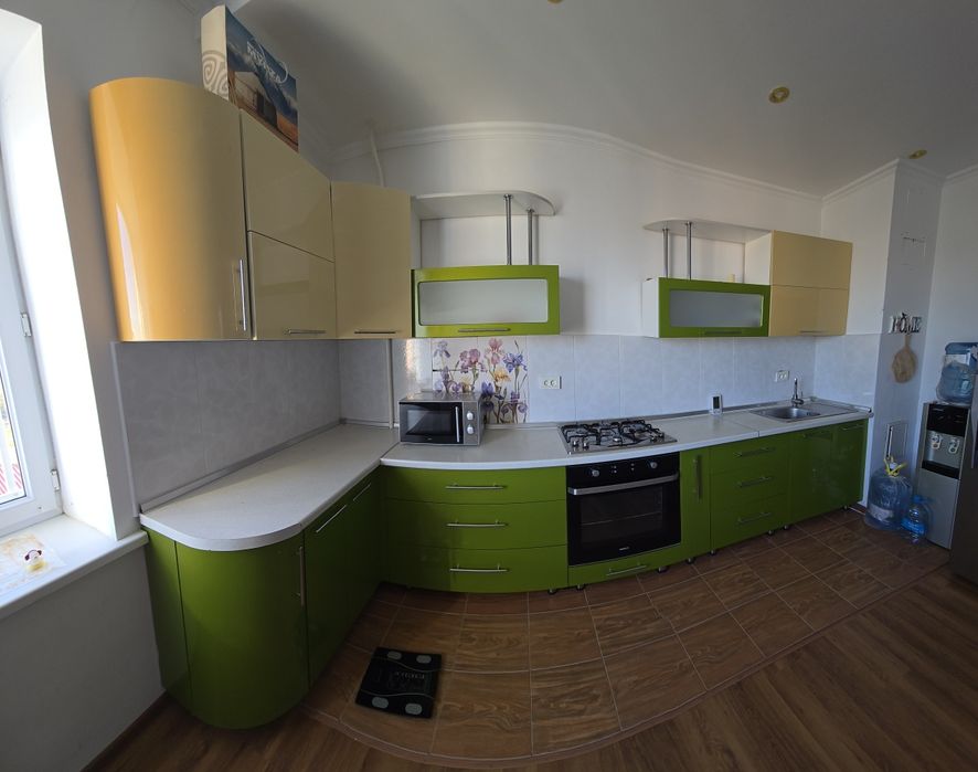 Кухонный гарнитура