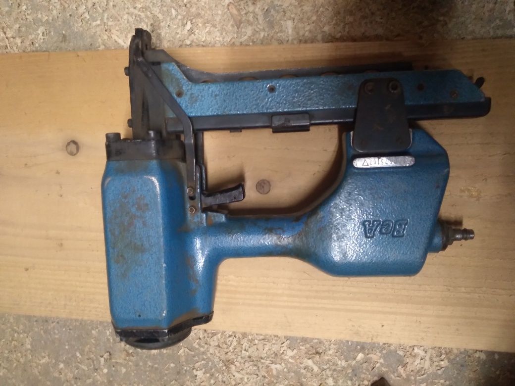 Pistol pneumatic capse BeA