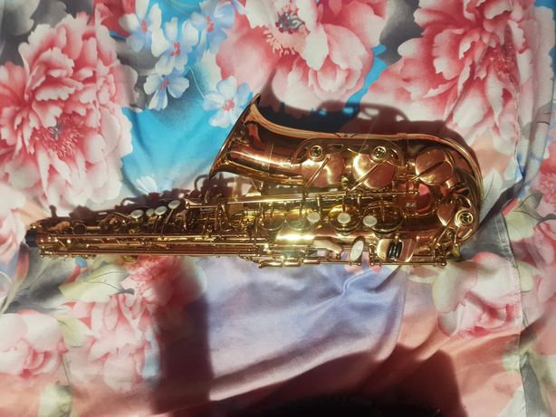 Saxofon Clifton aproape nou