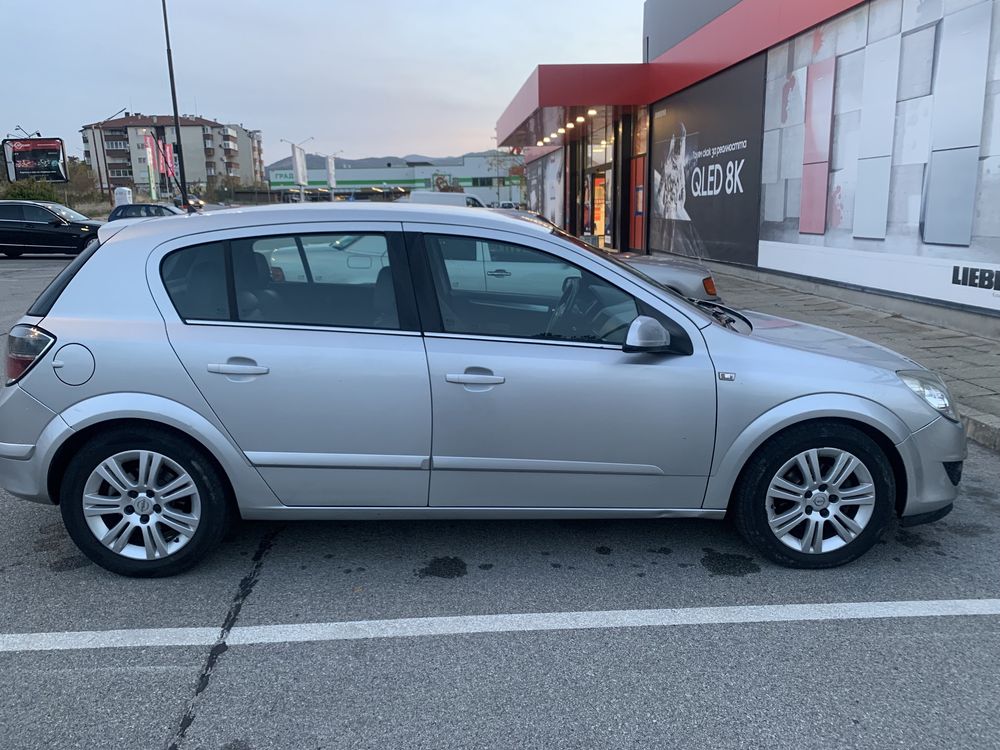 Опел астра Н, Opel astra H 1.7 CDTI