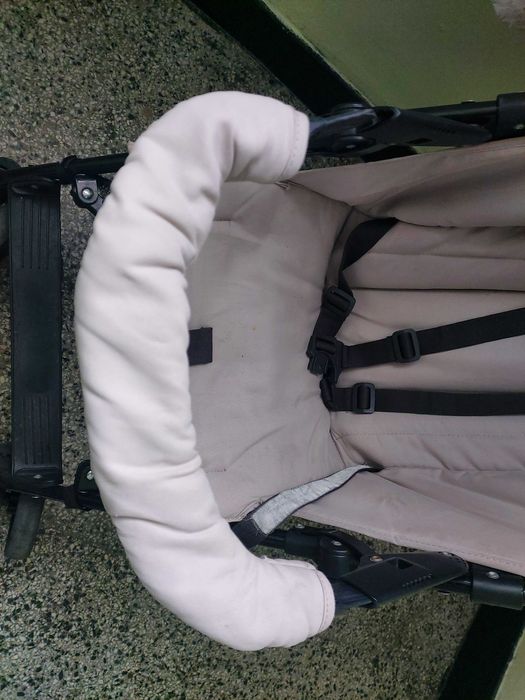 лятна количка като чадър