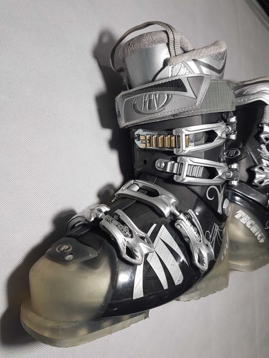 Висок клас ски обувки Technica 245 38 - 39 | БАРТЕР