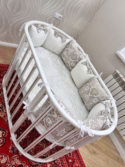 Манеж детский белого цвета