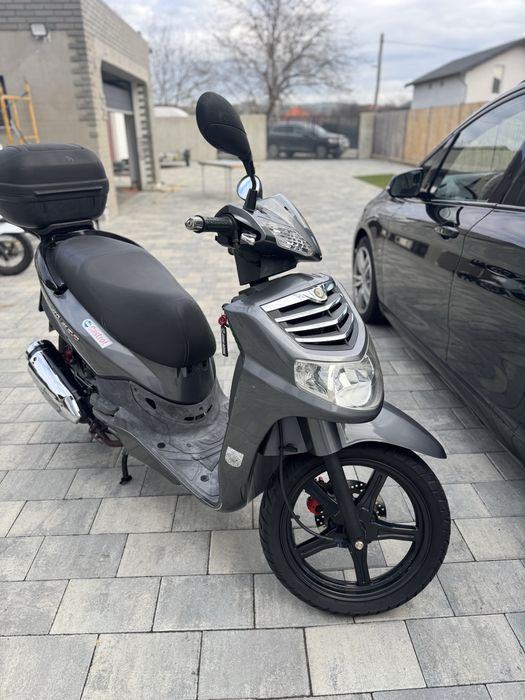 Scuter Sym 125 cm3 categoria B