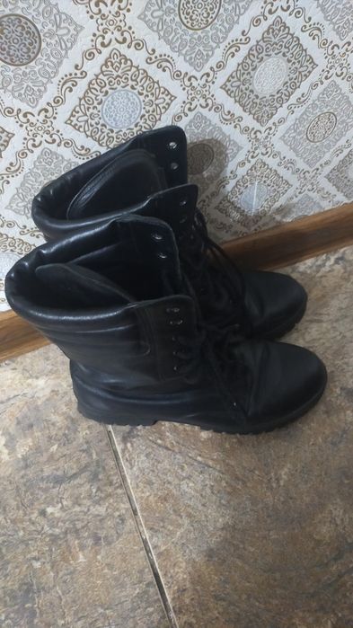 Продам берцы в отличном состоянии