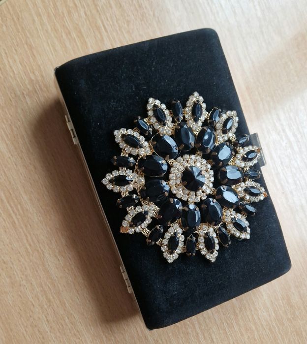 Продам клатч бархатный