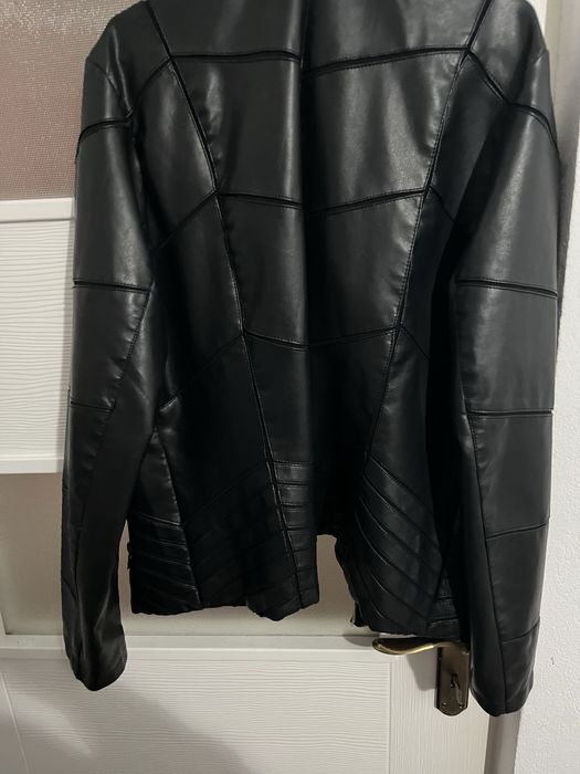Jacheta de piele