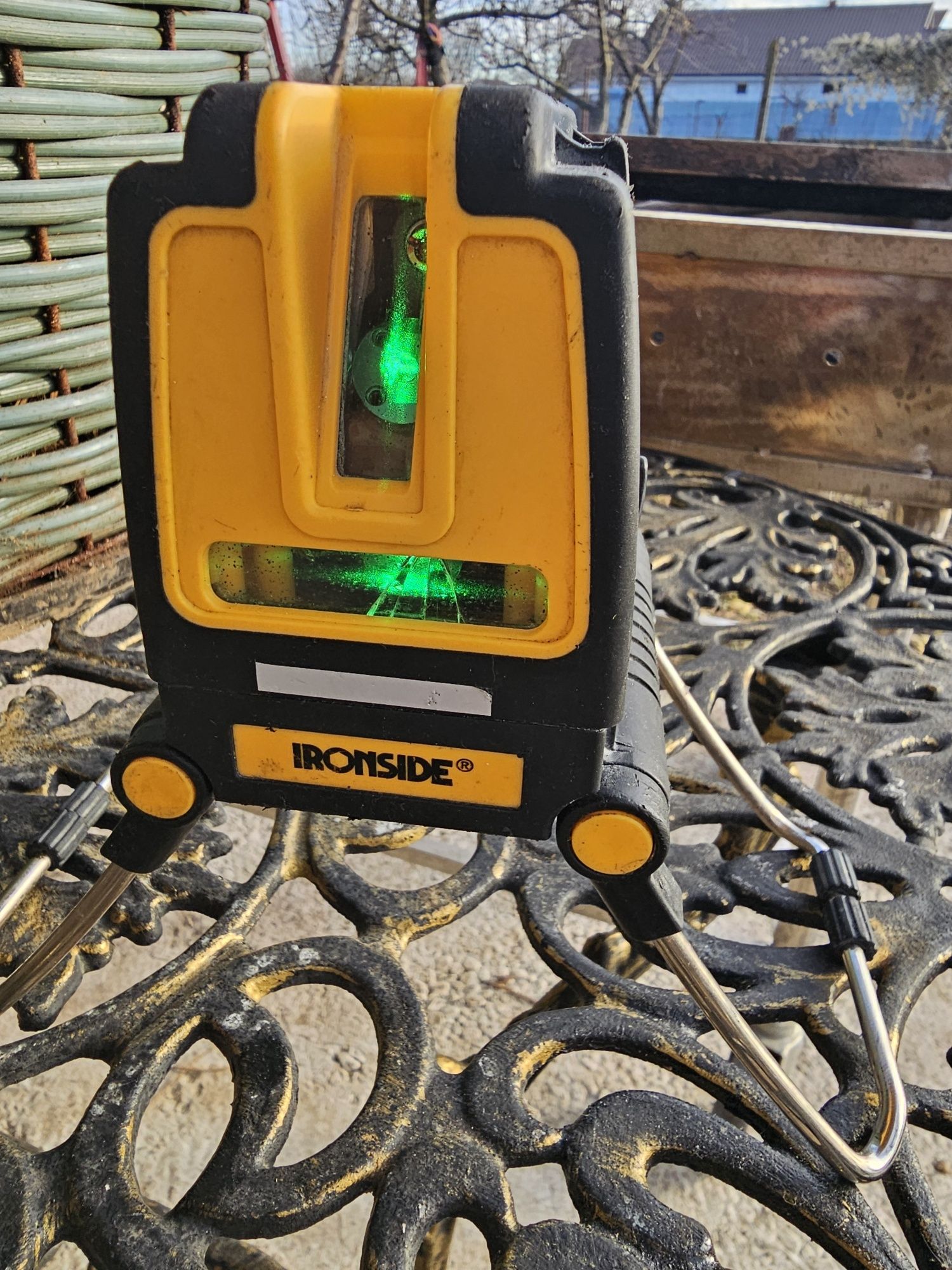 Laser ironside cu lumina verde
