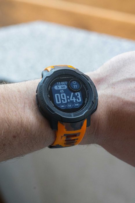 Garmin Instinct 2 (В Перфектно Състояние)
