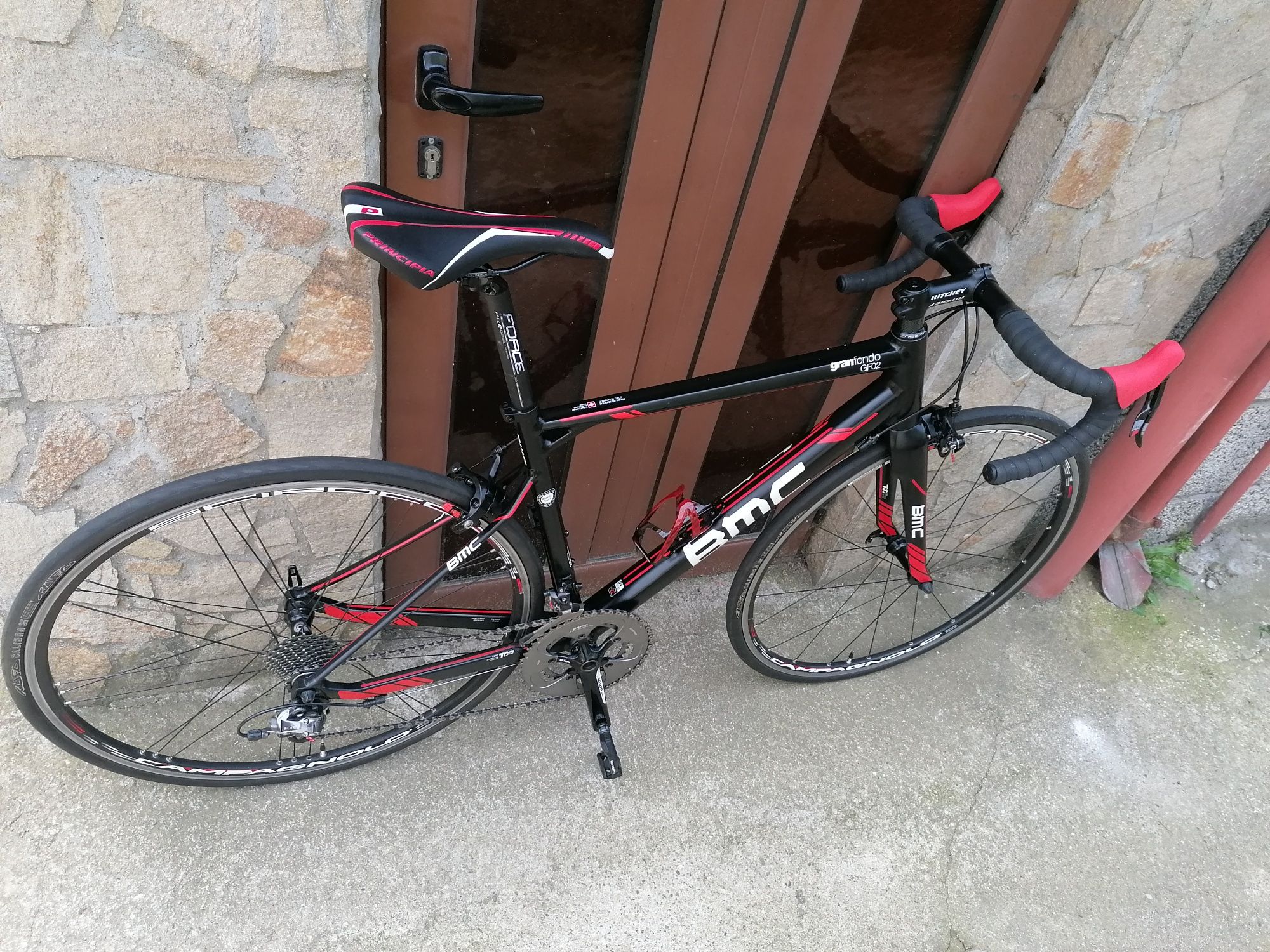 Шосеен BMC Granfondo, SRAM RED