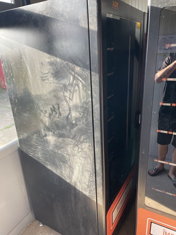 Aparate vanding automat snacks si bauturi