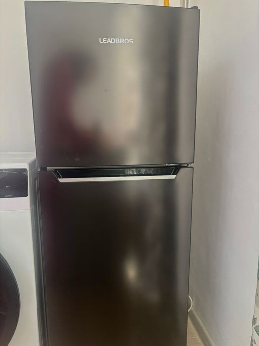 Продам холодильник Leadbros
