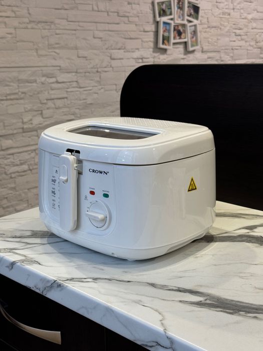 Фритюрник Crown 2.5л 1 800w