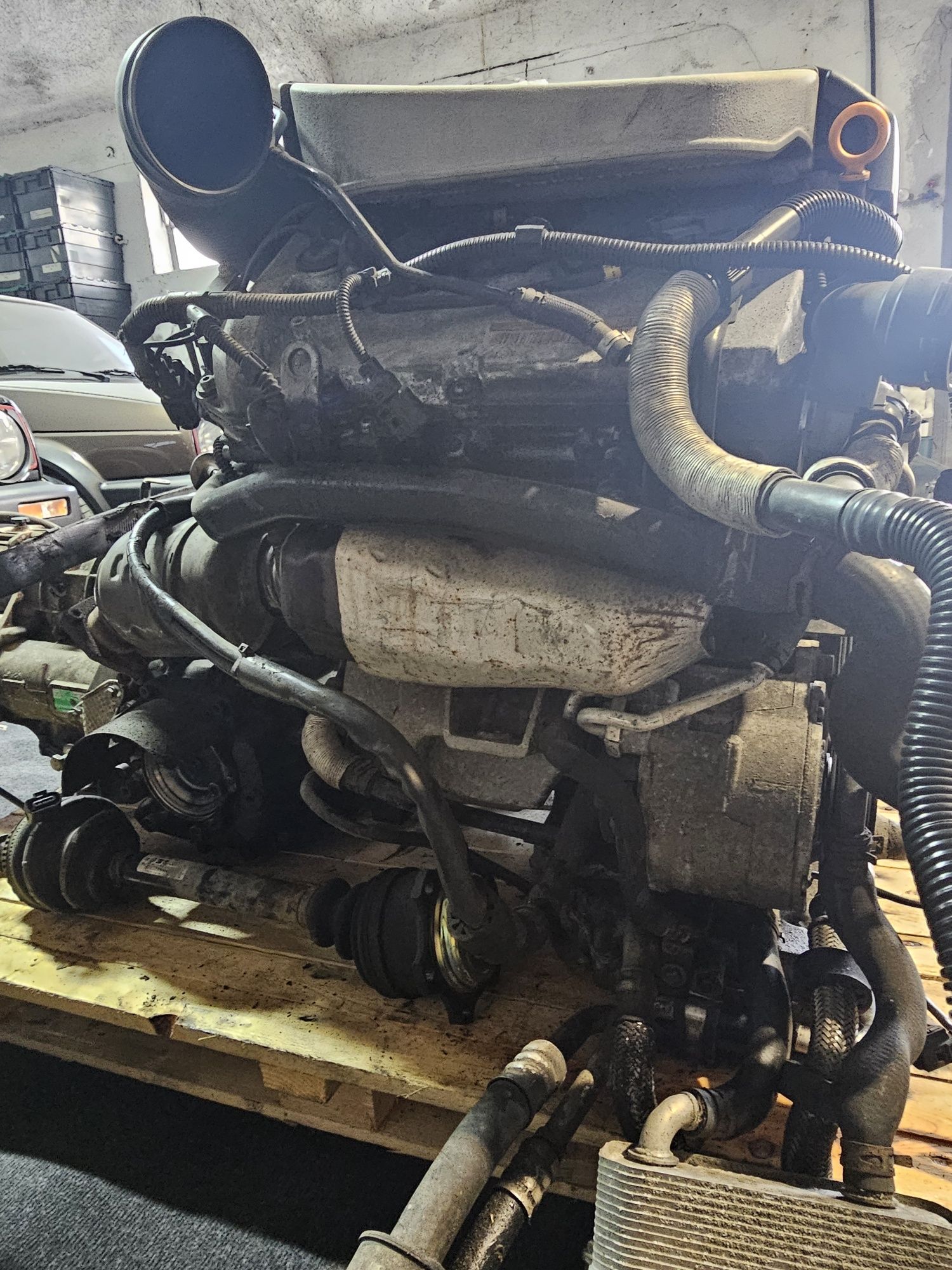 Motor 4.0 W8 Volkswagen Passat B5.5 + cutie de viteze automata 

Cod m