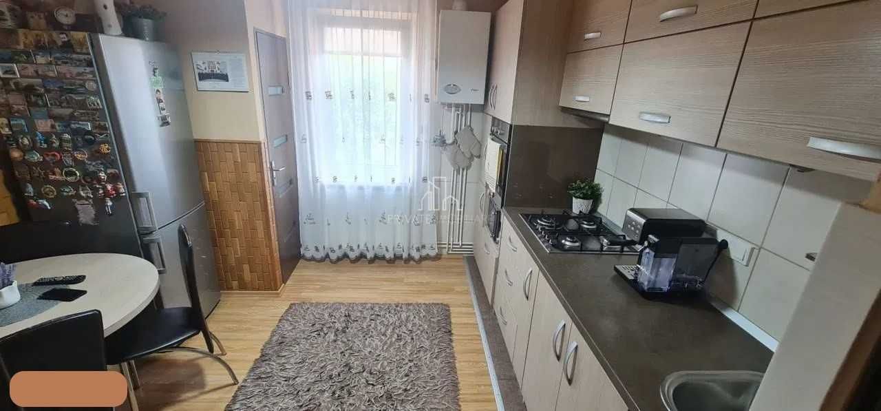 Apartament cu 2 camere de închiriat