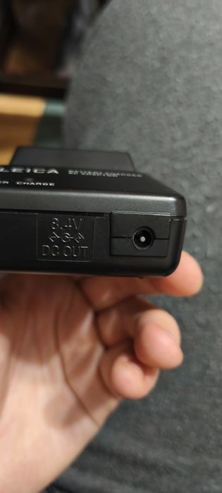 Incarcator baterie pentru camera leica