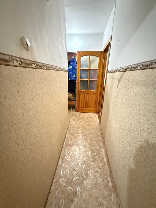 Продается 1-ком квартира  в кирпичном доме 17 мкр-н