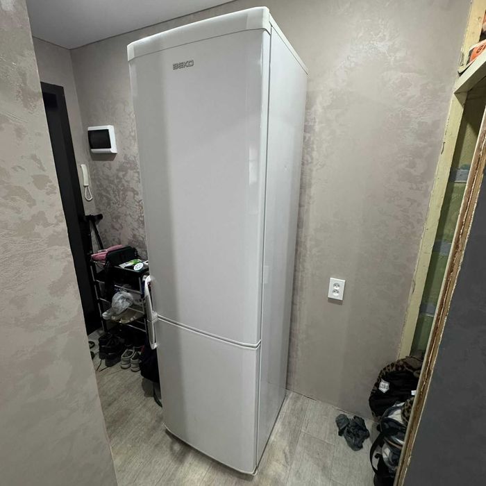 Продам Холодильник Beko SN 98600 Б/у 2 Метра