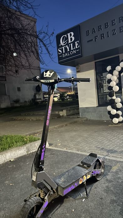 Vand kukirin g2 in stare foarte buna