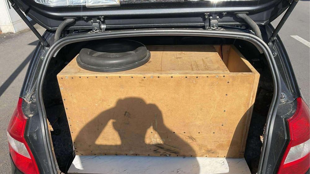 Vand difuzor Sundown xv3 pe 15” cu incinta