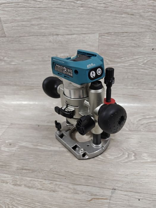 Freza Makita DRT50