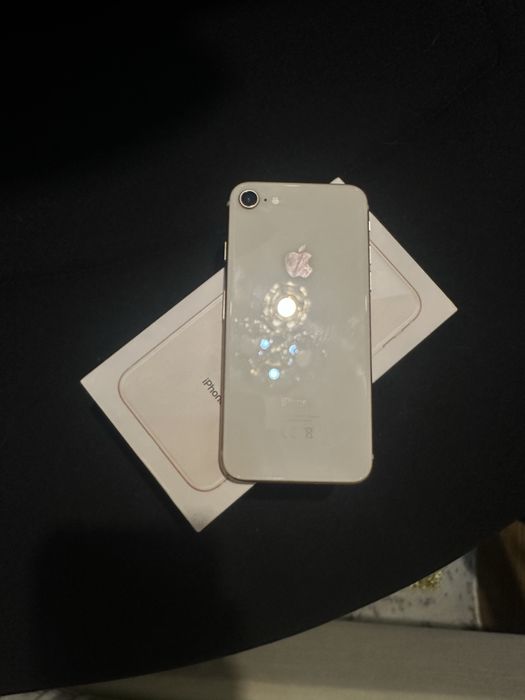 Продам айфон 8 256гб