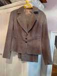 Vand costum Nou Dama, .sacou cu pantalon marimea 40