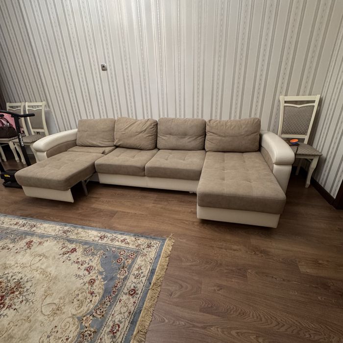 Срочно продам диван в отличном состоянии