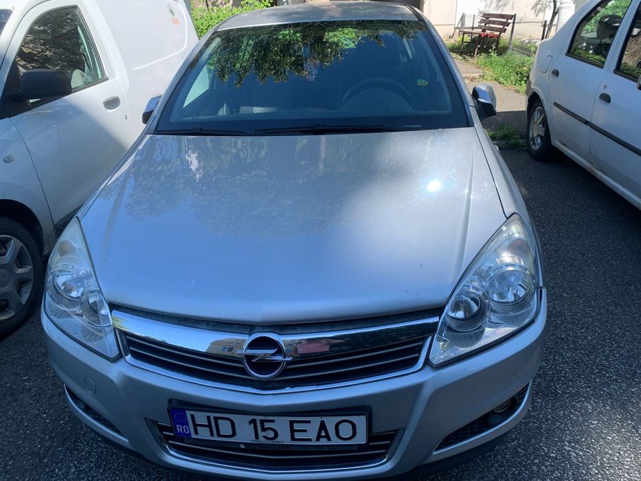 Vând Opel Astra H in stare perfecta de funcționare
