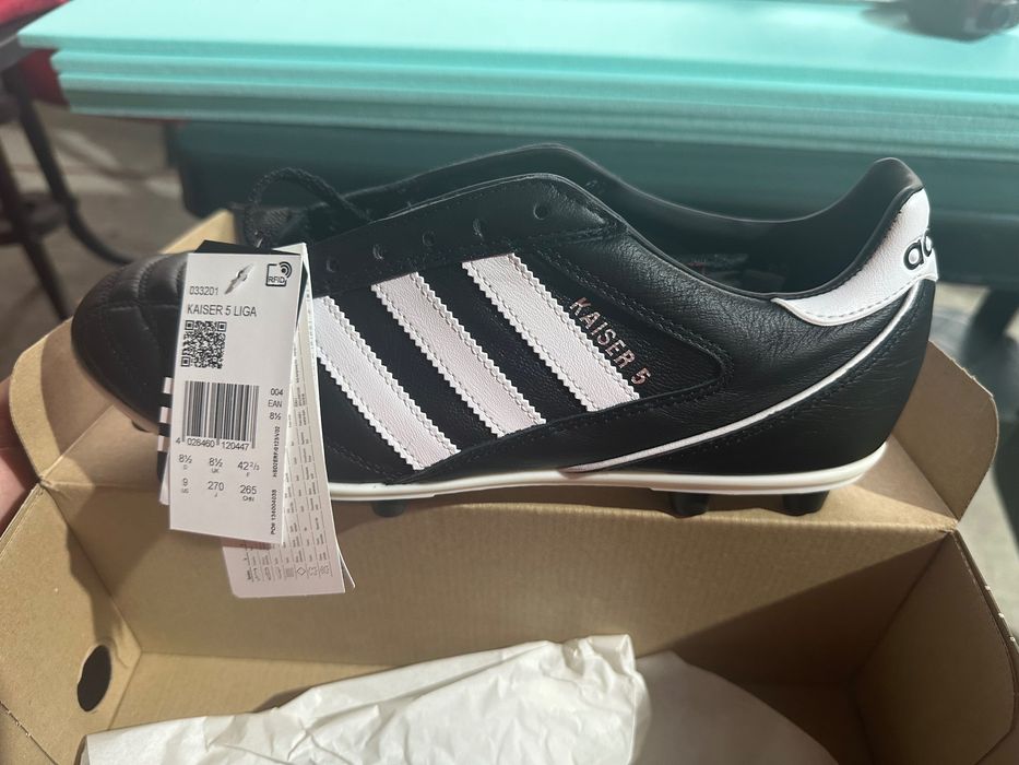 Футболни обувки Adidas Kaiser 5. Размер 42 2/3