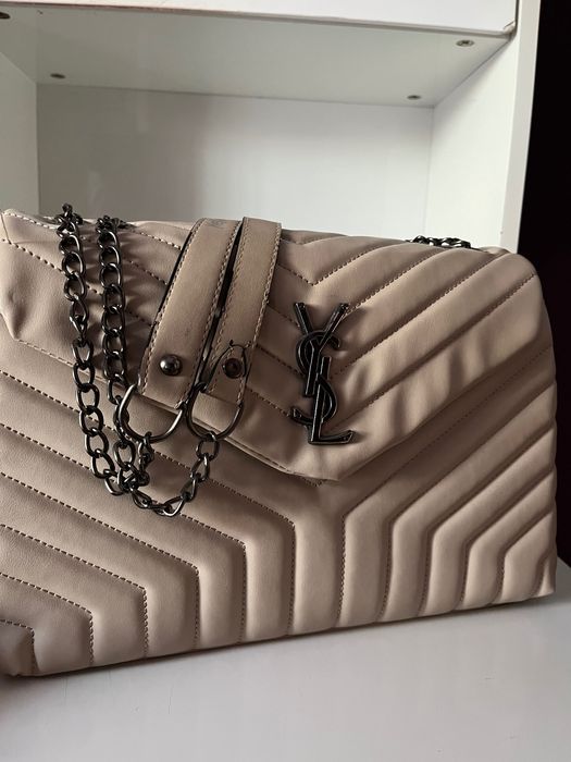 Бежова чанта на ysl