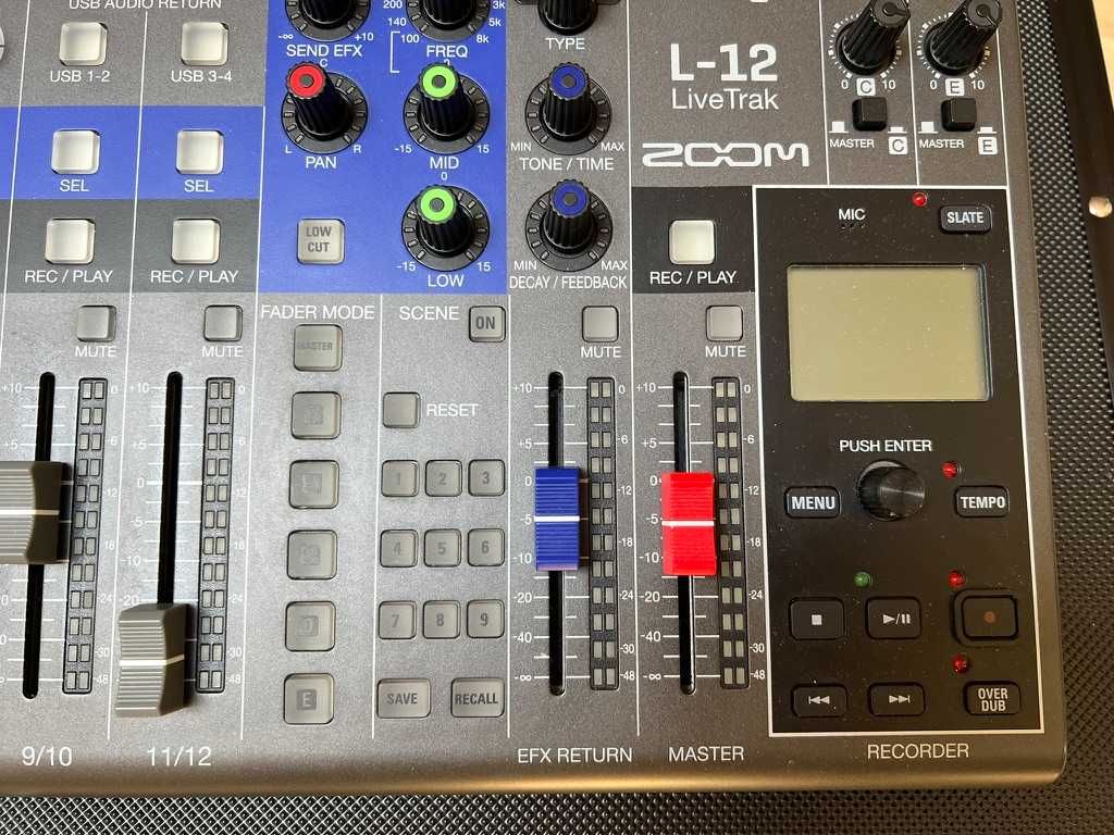 Mixer audio Zoom LiveTrack L-12