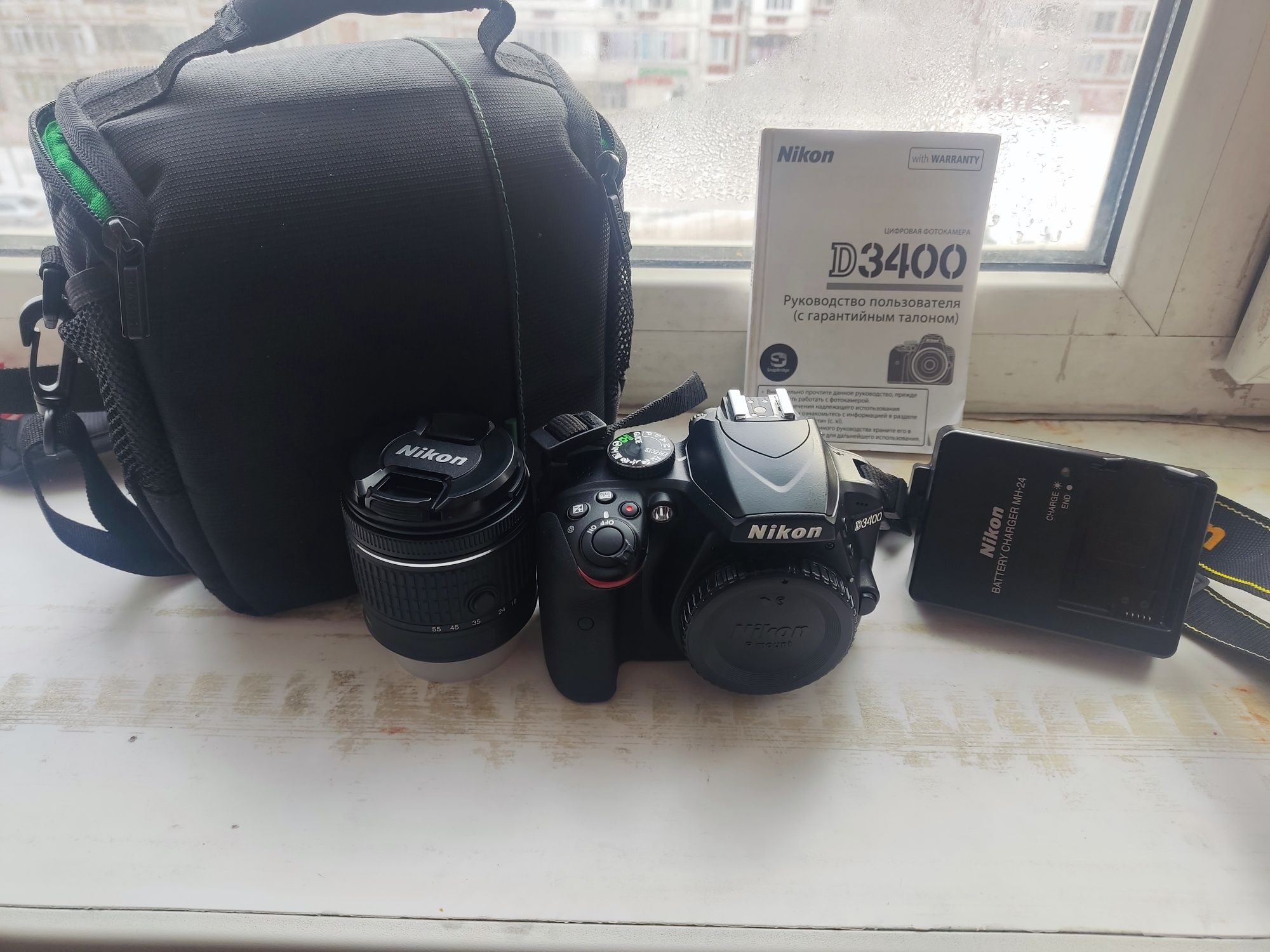 Продам профессиональный фотоаппарат Nikon D3400