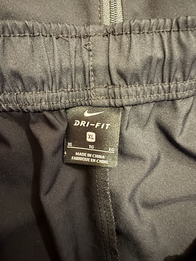 Екип Nike оригинален