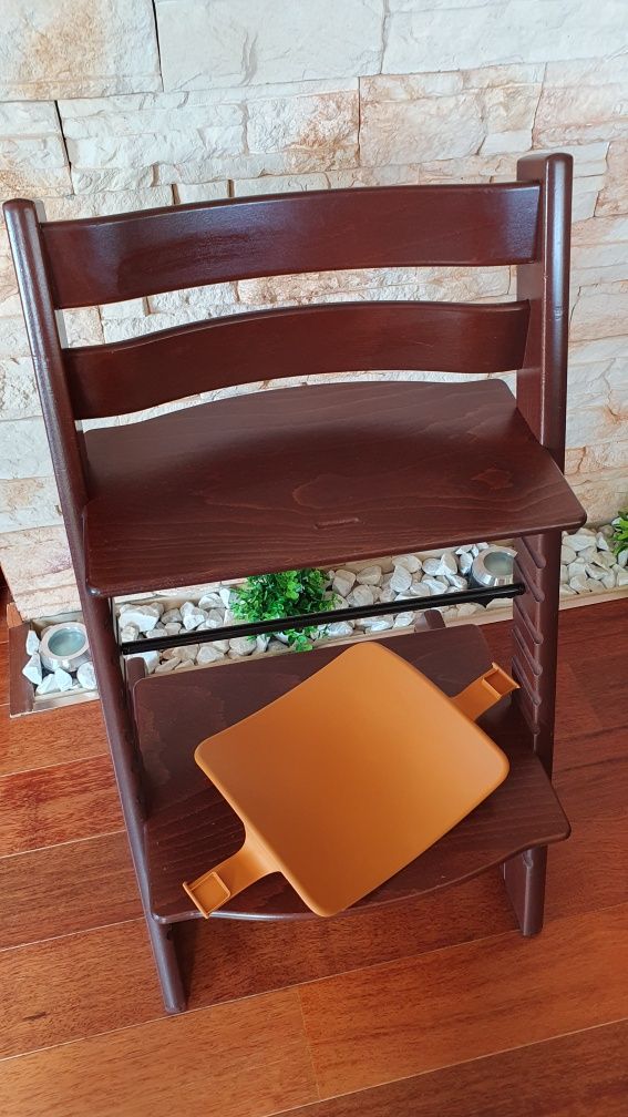 2 Стола за хранене Stokke Tripp Trapp