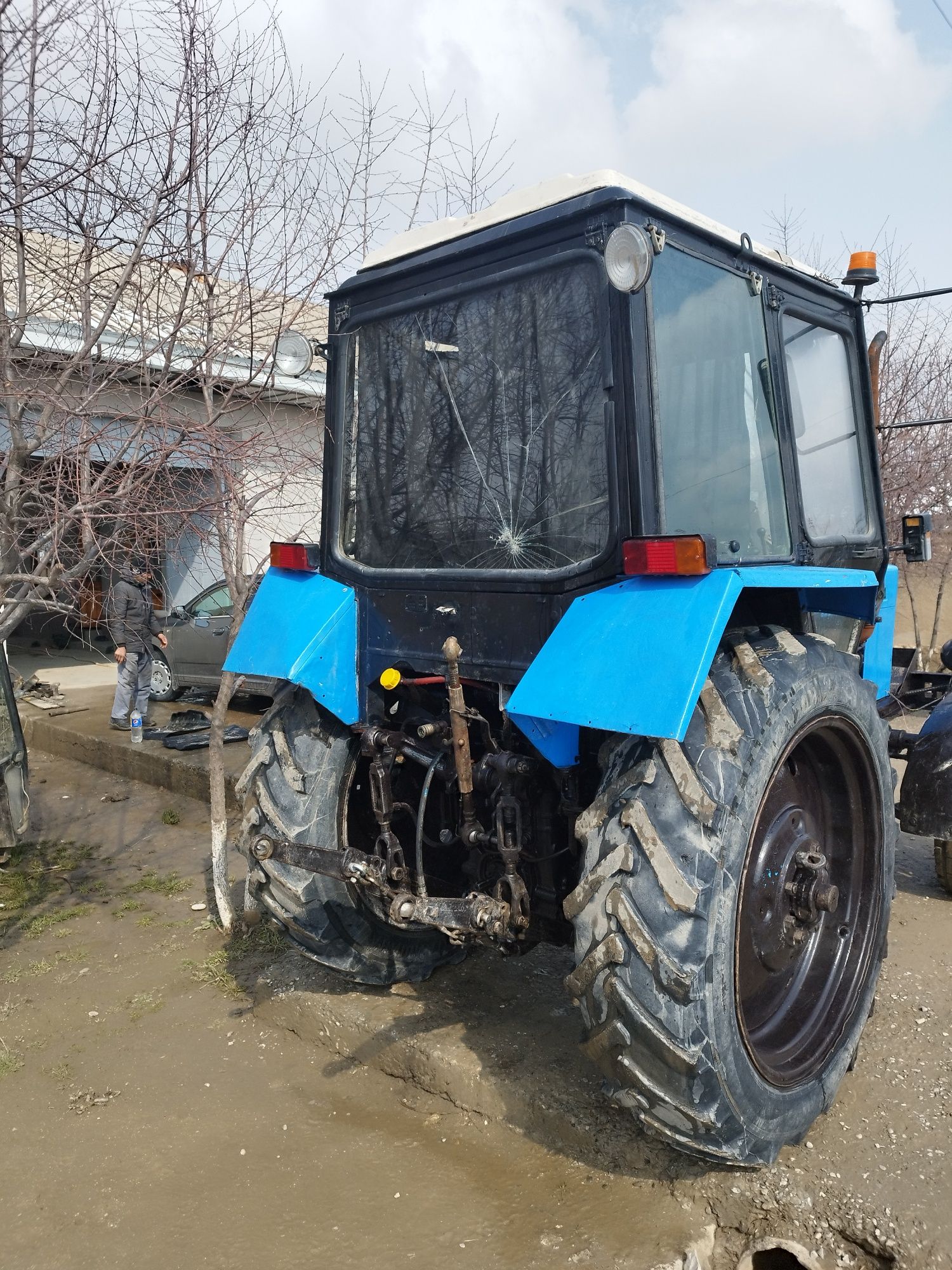 Traktor alo darajada