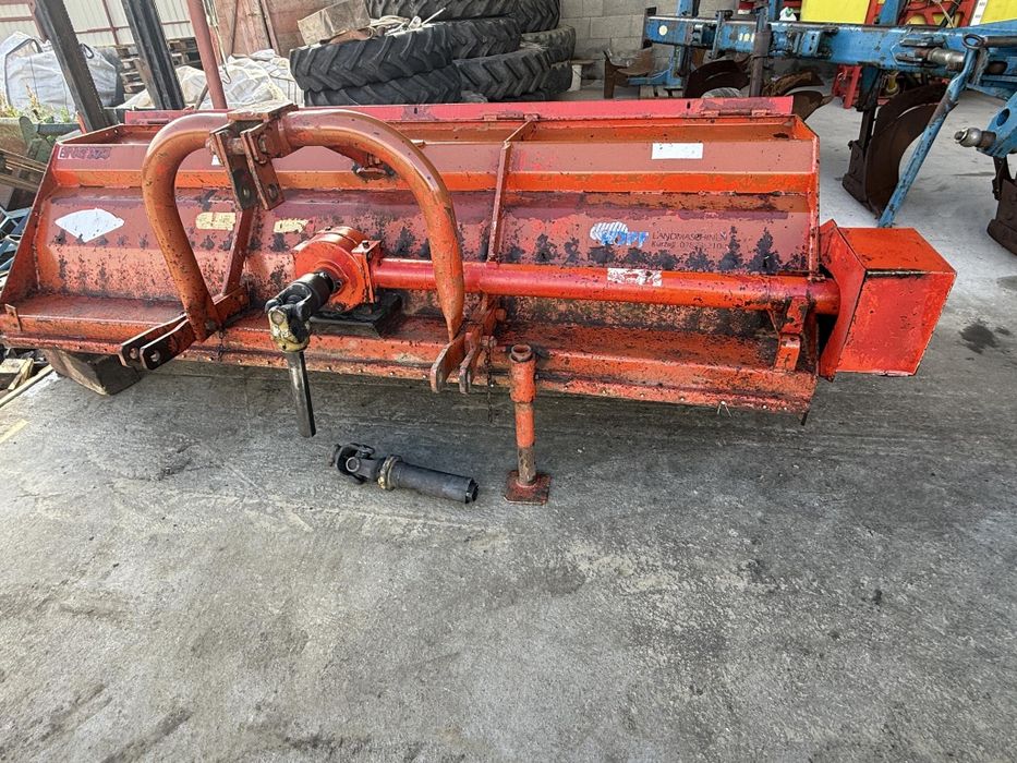 Tocătoare resturi vegetale