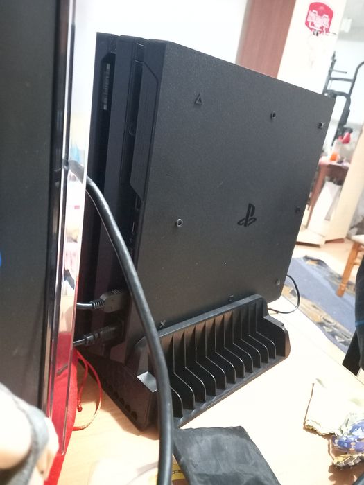 PS4 Pro с дисками и аккаунтом