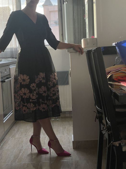 Vand rochita ocazie!!!