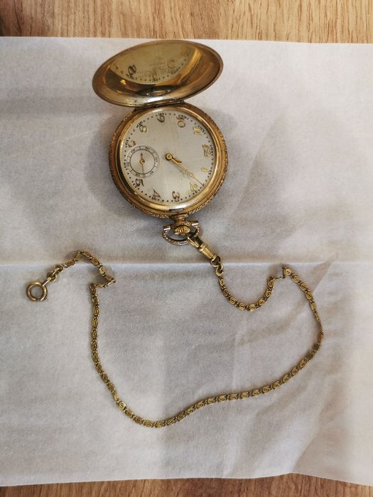 Джобен часовник с позлата и кюстек
