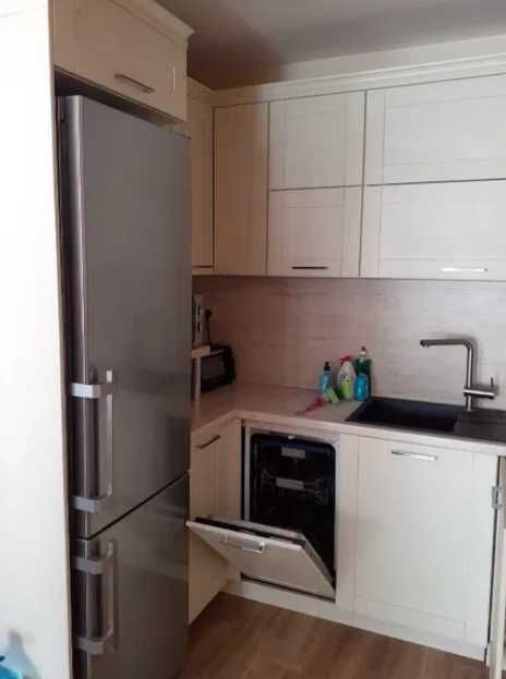 Продава се Тристаен апартамент в Пловдив, Остромила - 127 кв.м за 1221 €/кв.м - Снимка #4