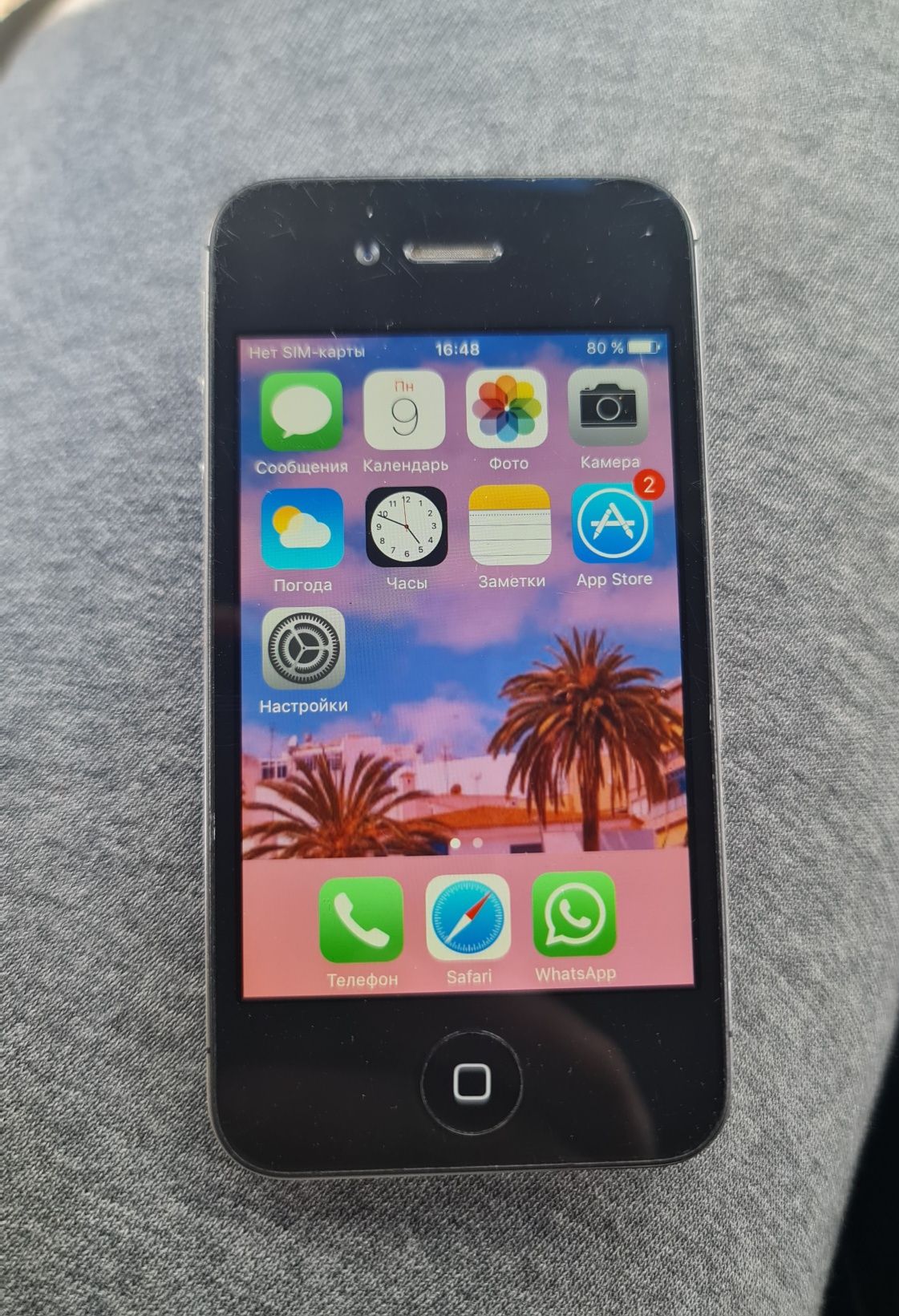 Продам Iphone 4S