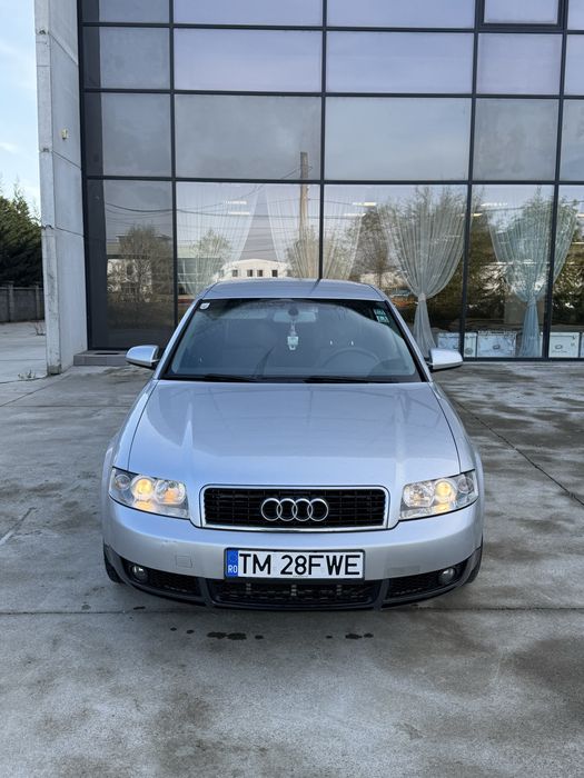 Vând Audi A4 B6 2005  1.9 TDI 101cp Stopuri Led
