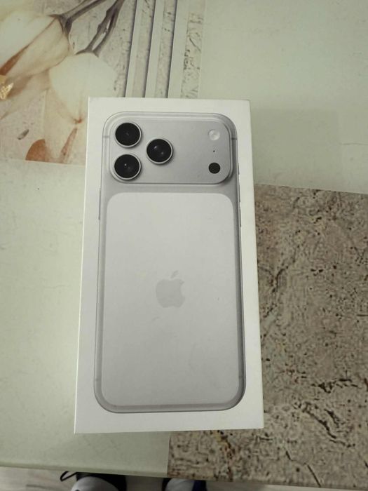 iPhone 17 pro max 1tb sigilat