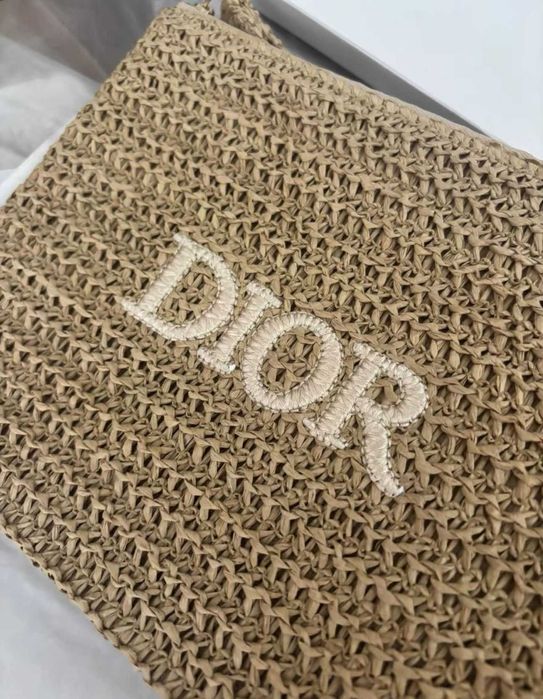 Dior solar escape esential 2025