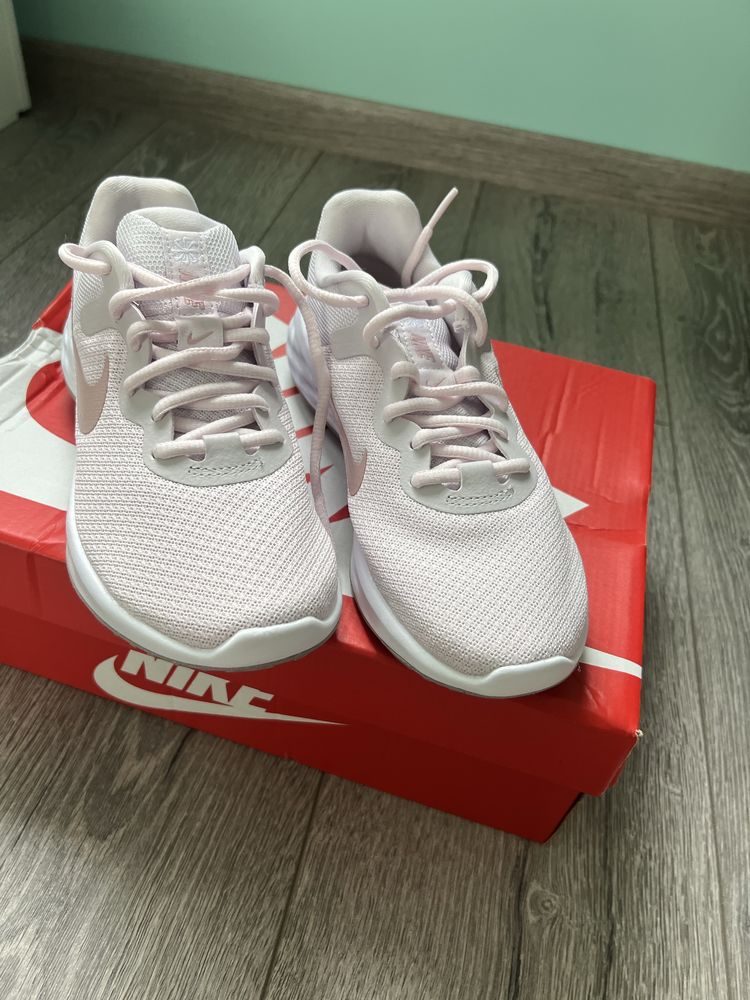 Дамски/Детски  маратонки Nike
