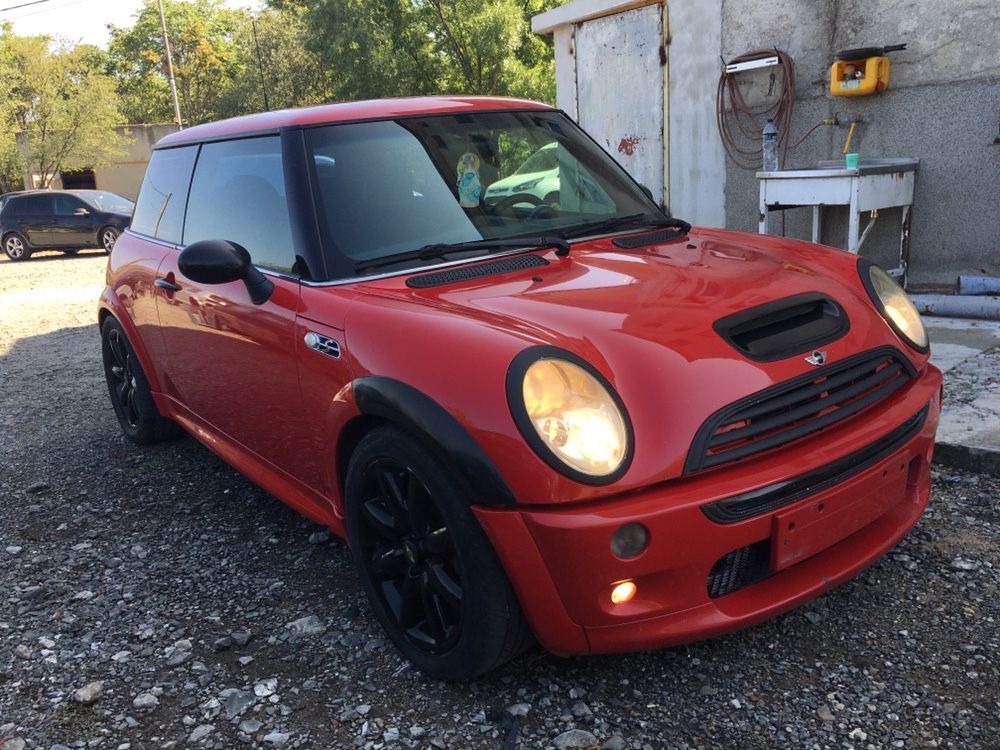 Mini cooper S 1.6i Мини купър 1.6и на части!!