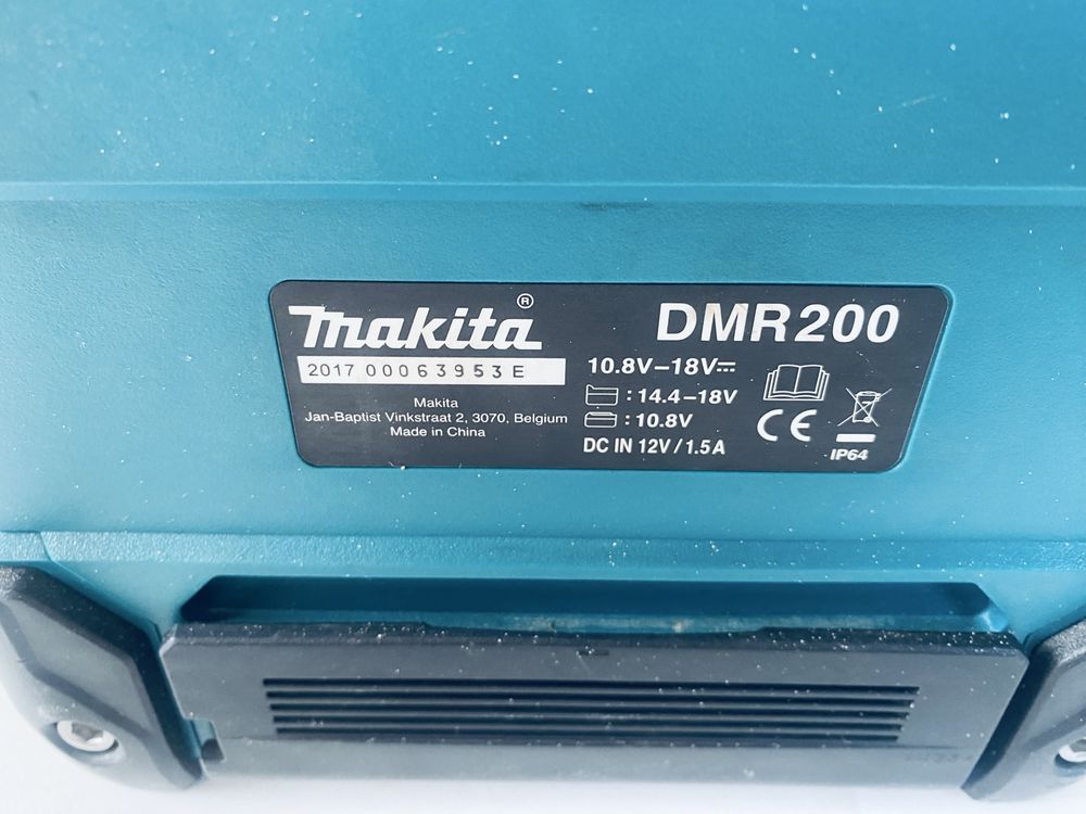Radio makita cu bluetooth