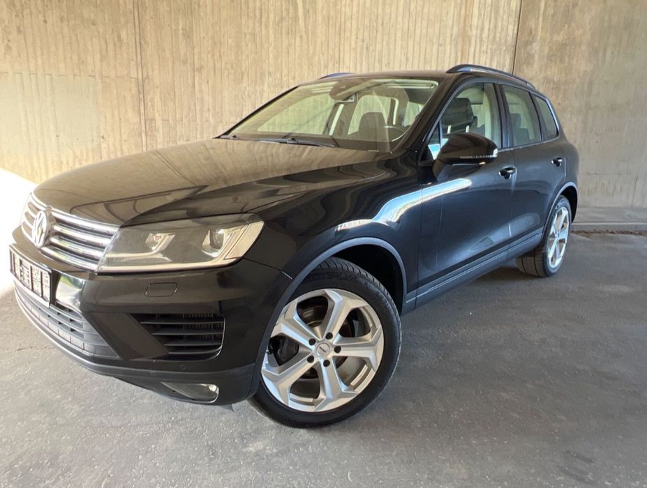 Volskwagen Touareg V6 TDI 3.0 Automat cu carlig , impecabila