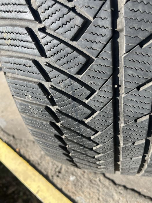 2 бр. зимни гуми 285/40/21 Continental SUV 7 mm DOT 4222